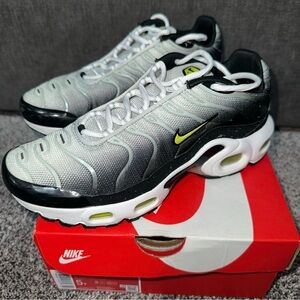 Nike Air Max Plus GS 'Black Bright Cactus'- grade school size 5
